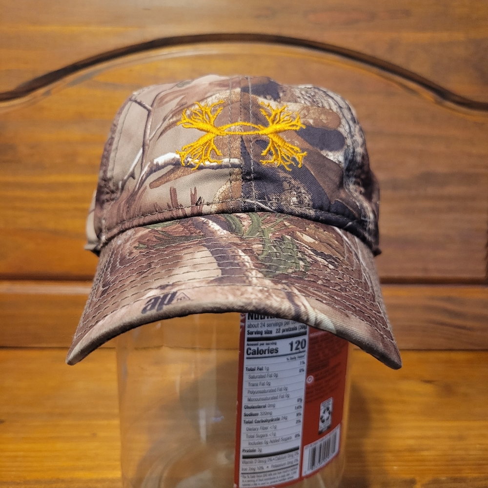 Under Armour Logo Camo Snap Back Baseball hat